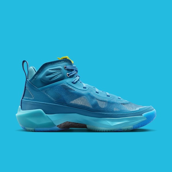 Rasengan Appears on the Soles of the Zion Williamson x